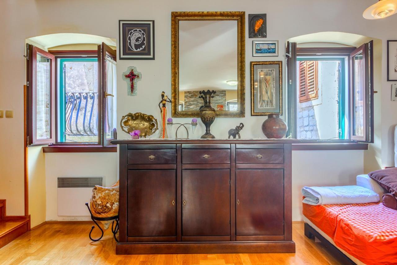 Apartament Old Stone House St Lawrence In The Heart Of Sibenik'S Old Town Zewnętrze zdjęcie