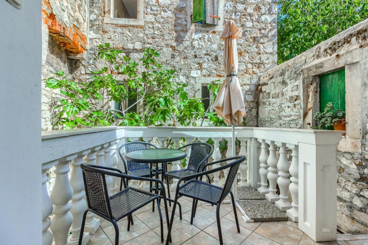 Apartament Old Stone House St Lawrence In The Heart Of Sibenik'S Old Town Zewnętrze zdjęcie